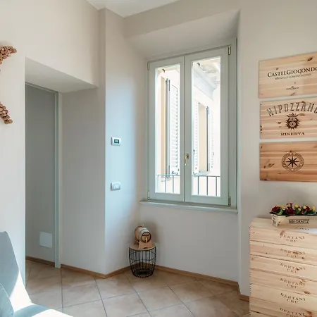 Grape Attic 72 - The House Of Travelers Apartamento Como