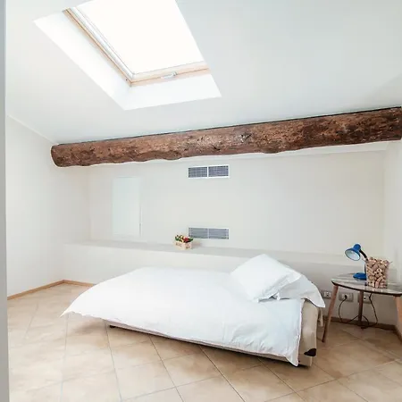 Apartamento Grape Attic 72 - The House Of Travelers