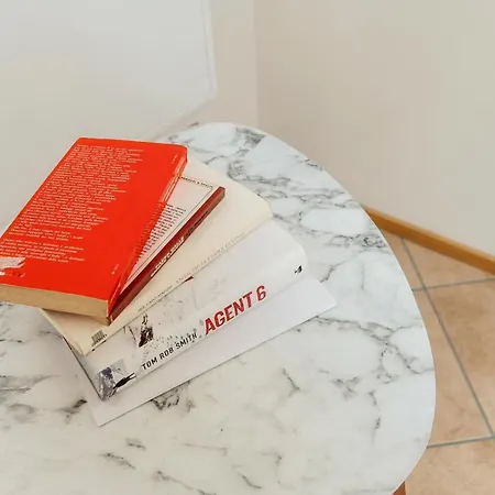 Grape Attic 72 - The House Of Travelers Como