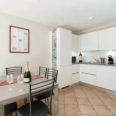 Appartement Grape Attic 72 - The House Of Travelers